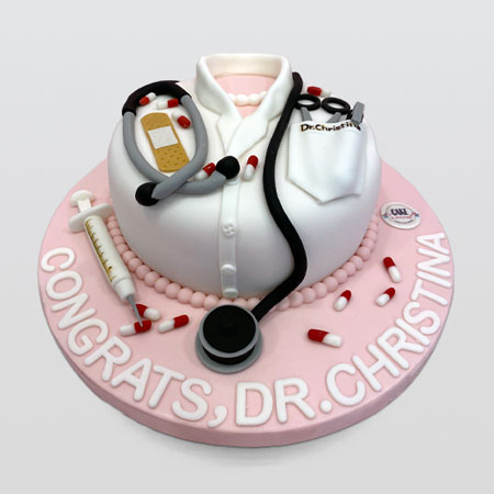 Graduating as a Doctor – A time to celebrate with cake! – Hours of Fun